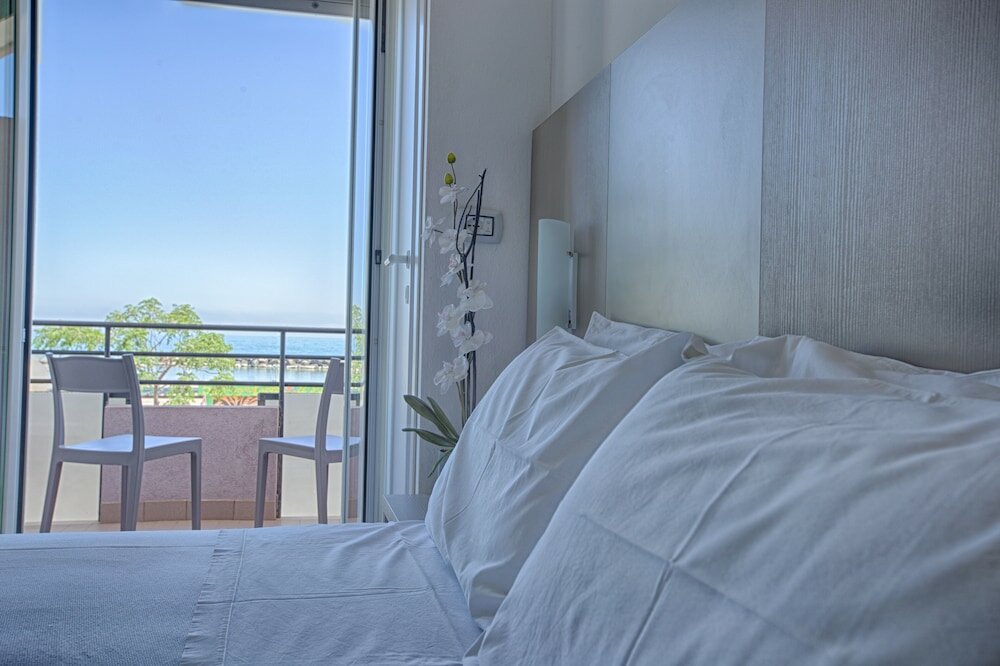 Фото Hotel Ridens