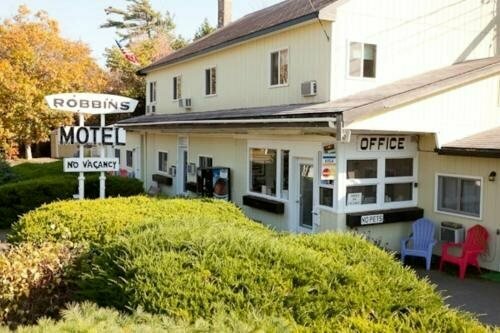 Гостиница Robbins Motel в Штате Мэн