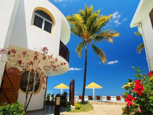 Гостиница Gold Beach Resort в Флик-ан-Флаке