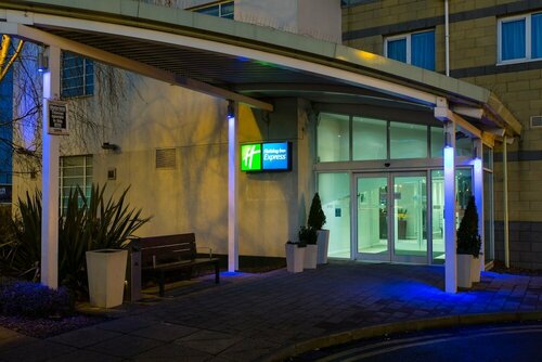 Гостиница Holiday Inn Express London Chingford в Англии