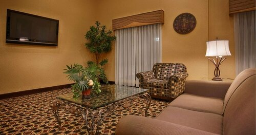 Гостиница Best Western Plus Daphne Inn & Suites в Дафни