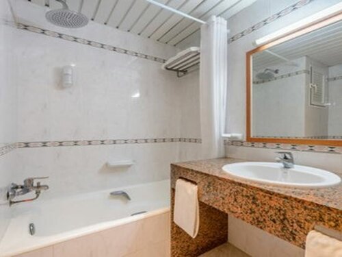 Гостиница Hotel Vibra Mare Nostrum на Ивисе