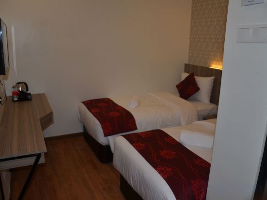 Фото Hotel Signature International at Pudu