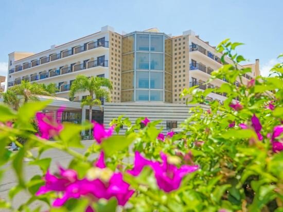 Фото Tsokkos Gardens Hotel