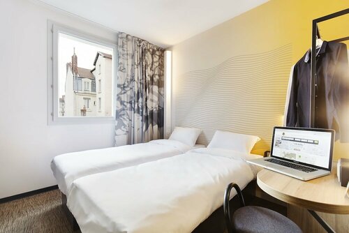 Гостиница Hotel Kyriad Prestige Compiegne в Компьени