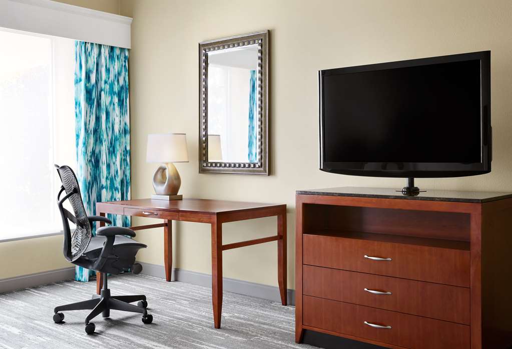 Фото Hilton Garden Inn Dallas Richardson