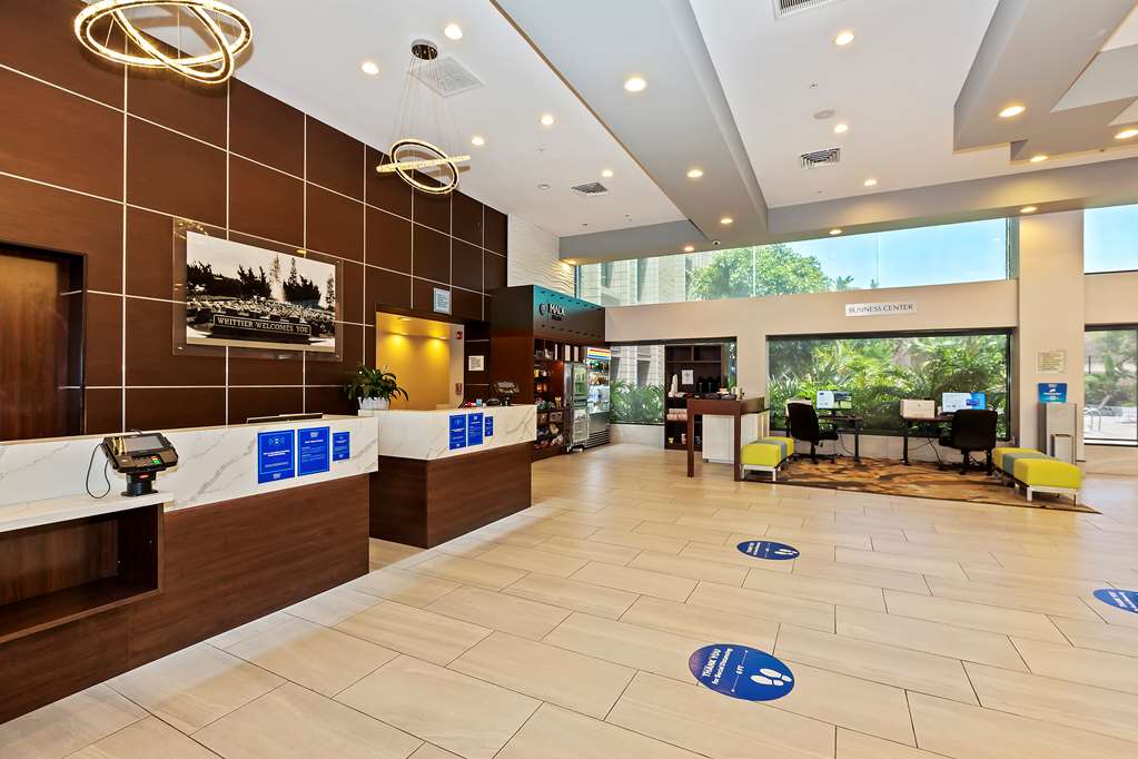 Фото Doubletree by Hilton Whittier Los Angeles