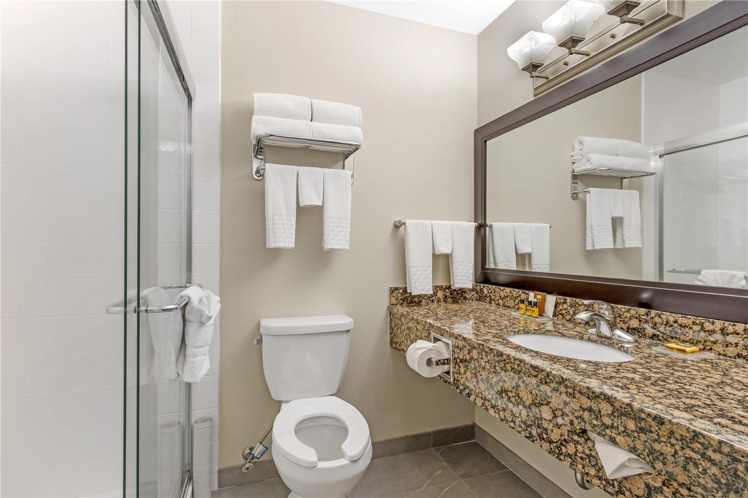 Фото Best Western Plus Pembina Inn & Suites