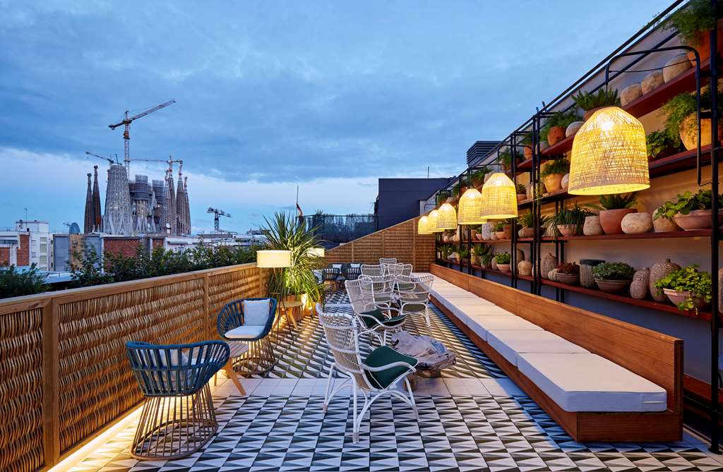 Фото Radisson Blu 1882 Hotel, Barcelona Sagrada Familia
