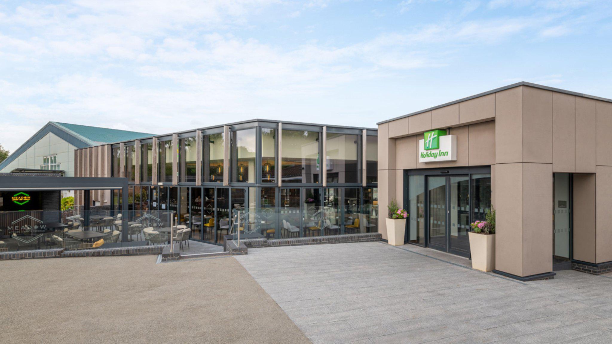 Фото Holiday Inn London Gatwick Worth