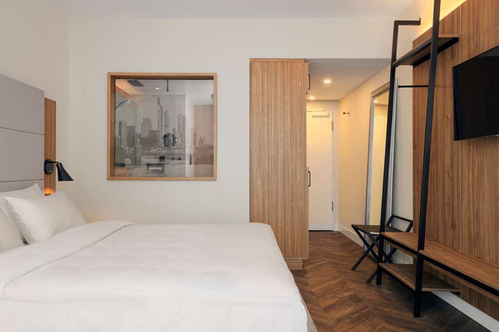 Фото Radisson Blu Hotel, Frankfurt