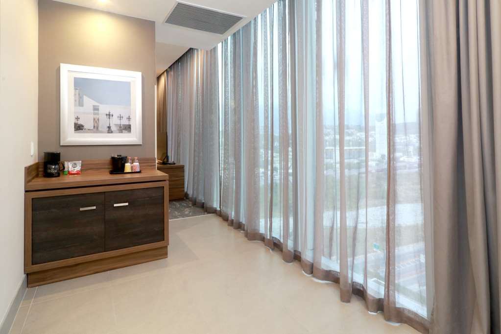 Фото Hilton Garden Inn Monterrey Obispado