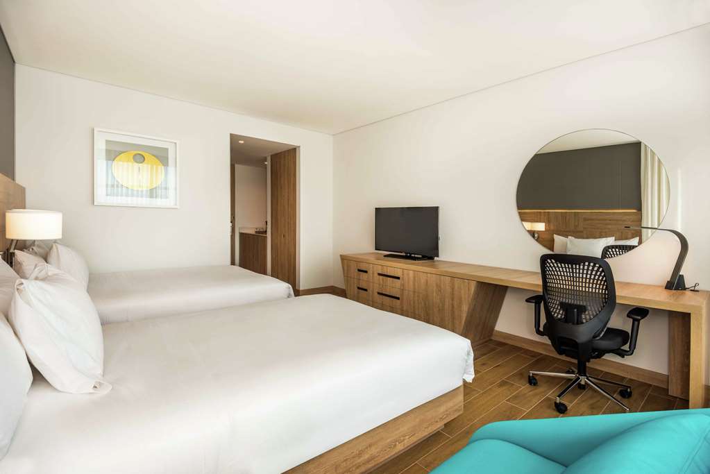 Фото Hilton Garden Inn Santa Marta