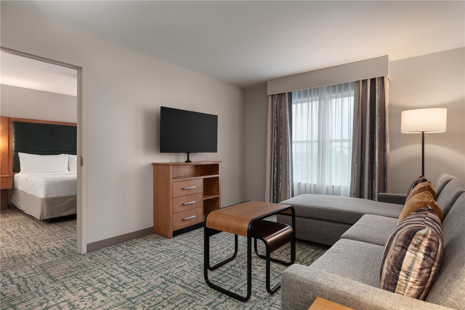 Фото Homewood Suites by Hilton TechRidge Parmer @ I-35