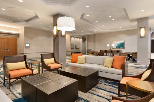 Гостиница Embassy Suites Monterey Bay в Монтерее
