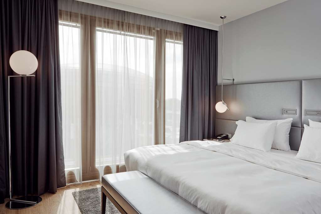 Фото Radisson Blu Hotel, Hannover