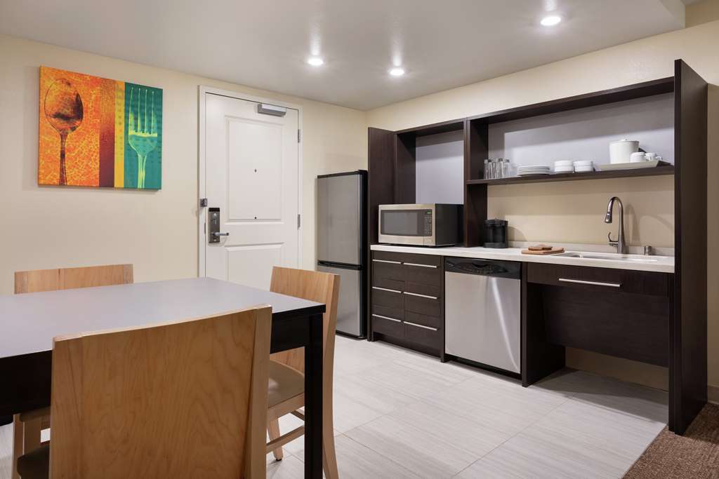 Фото Home2 Suites by Hilton Anchorage Midtown