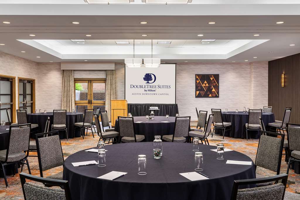 Фото DoubleTree Suites by Hilton Hotel Austin
