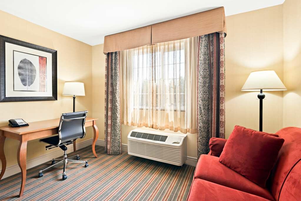 Фото Best Western Newberry Station