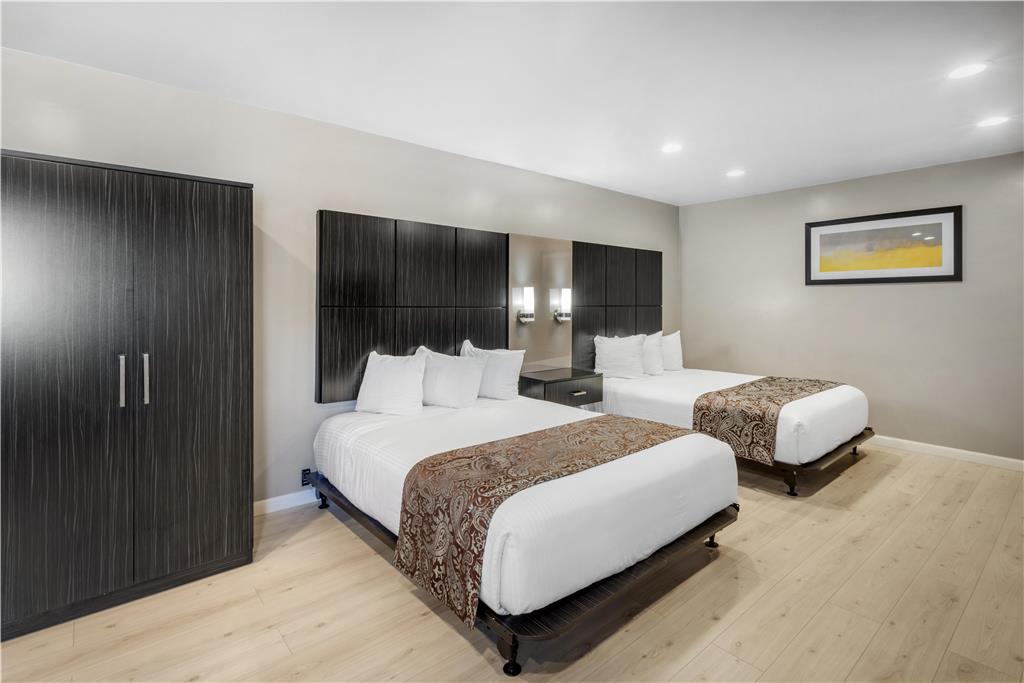 Фото SureStay Plus by Best Western Santa Clara Silicon Valley