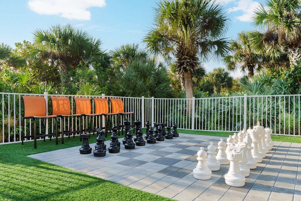Фото Hilton Garden Inn Cocoa Beach Oceanfront