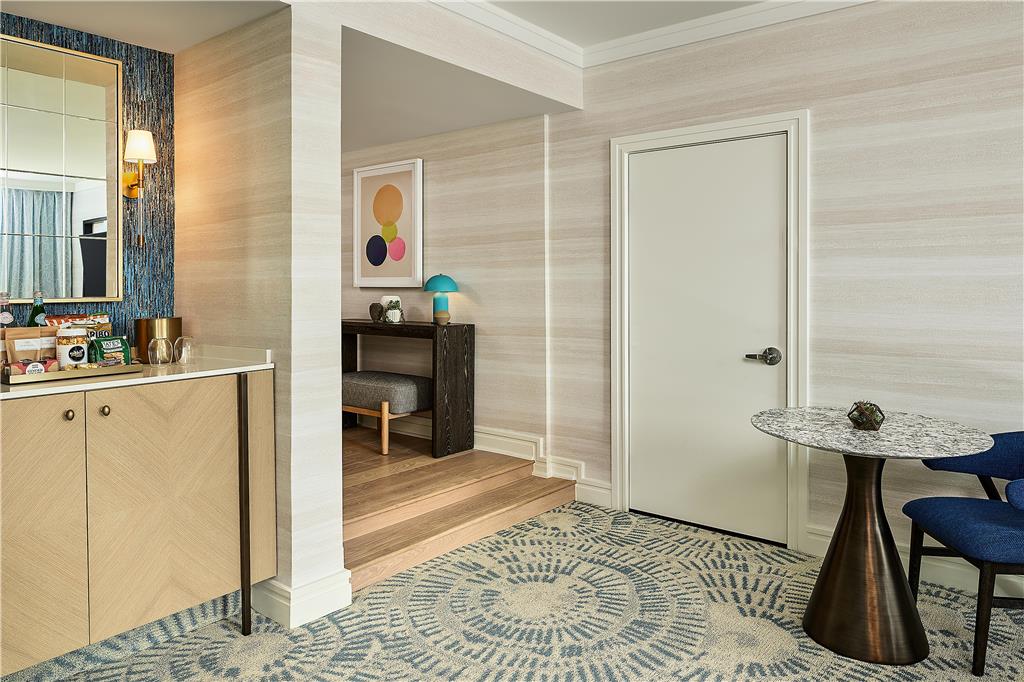 Фото The Highland Dallas, Curio Collection by Hilton