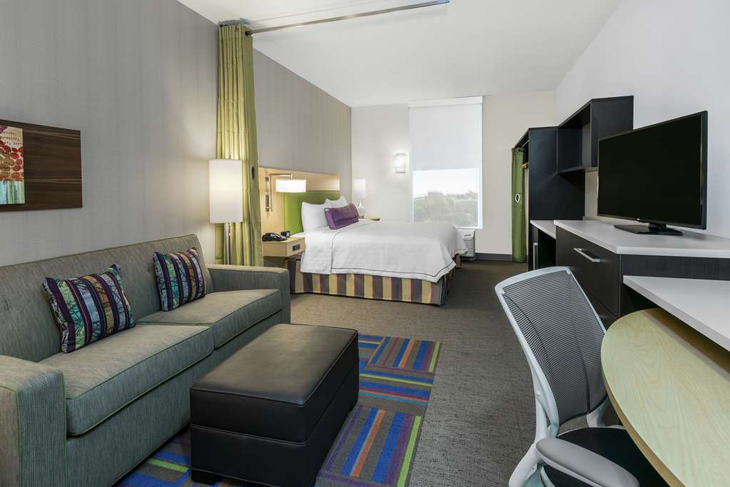 Фото Home2 Suites by Hilton Austin Airport
