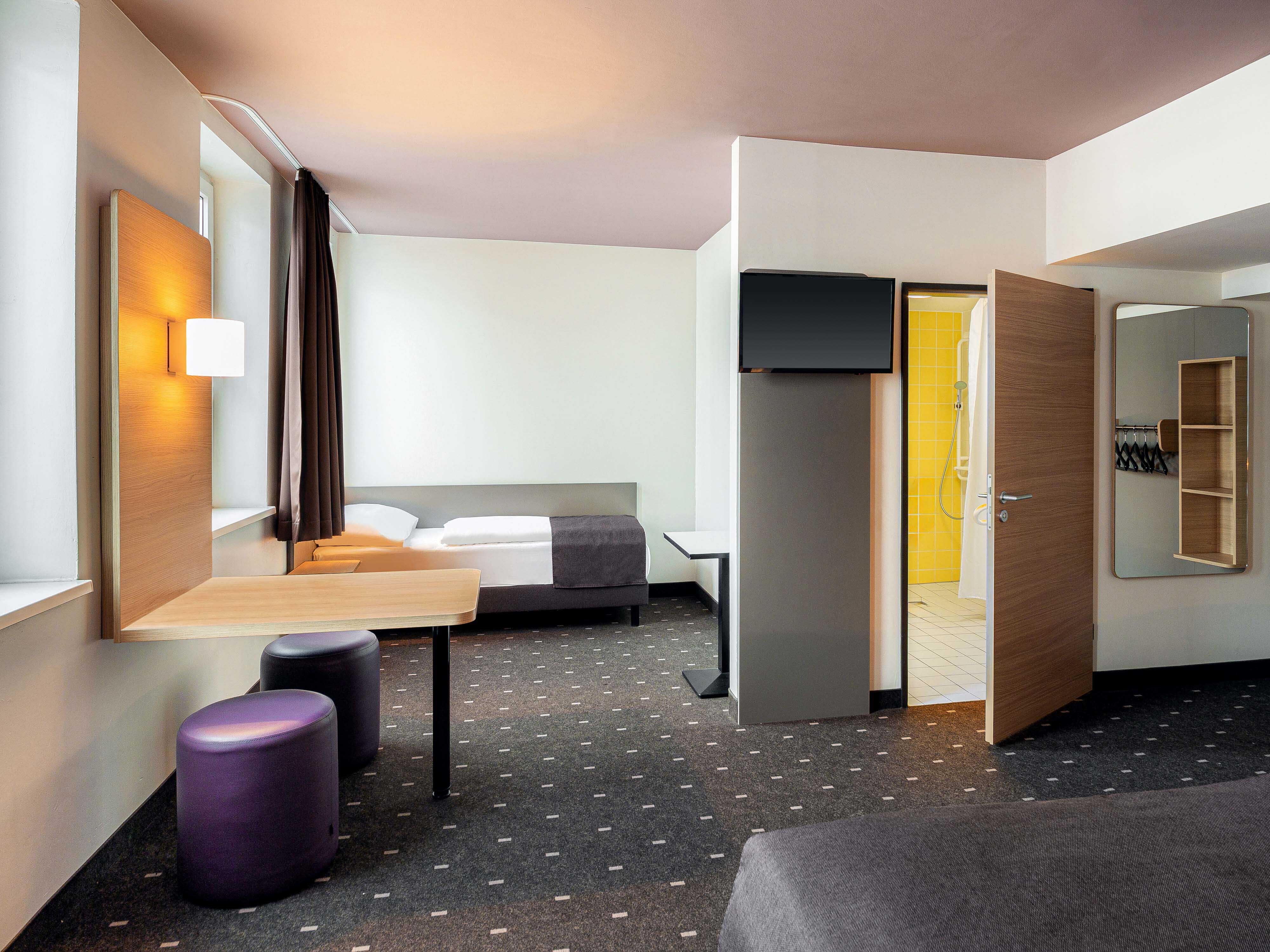 Фото B&b Hotel Düsseldorf-Mitte