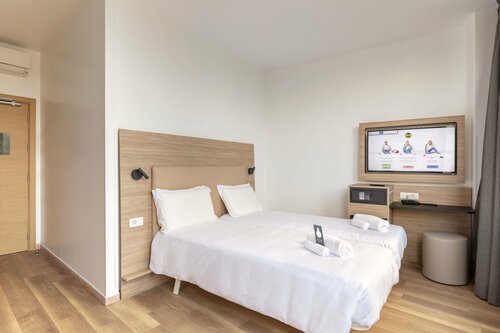 Гостиница B&b Hotel Pomezia Roma в Помеции
