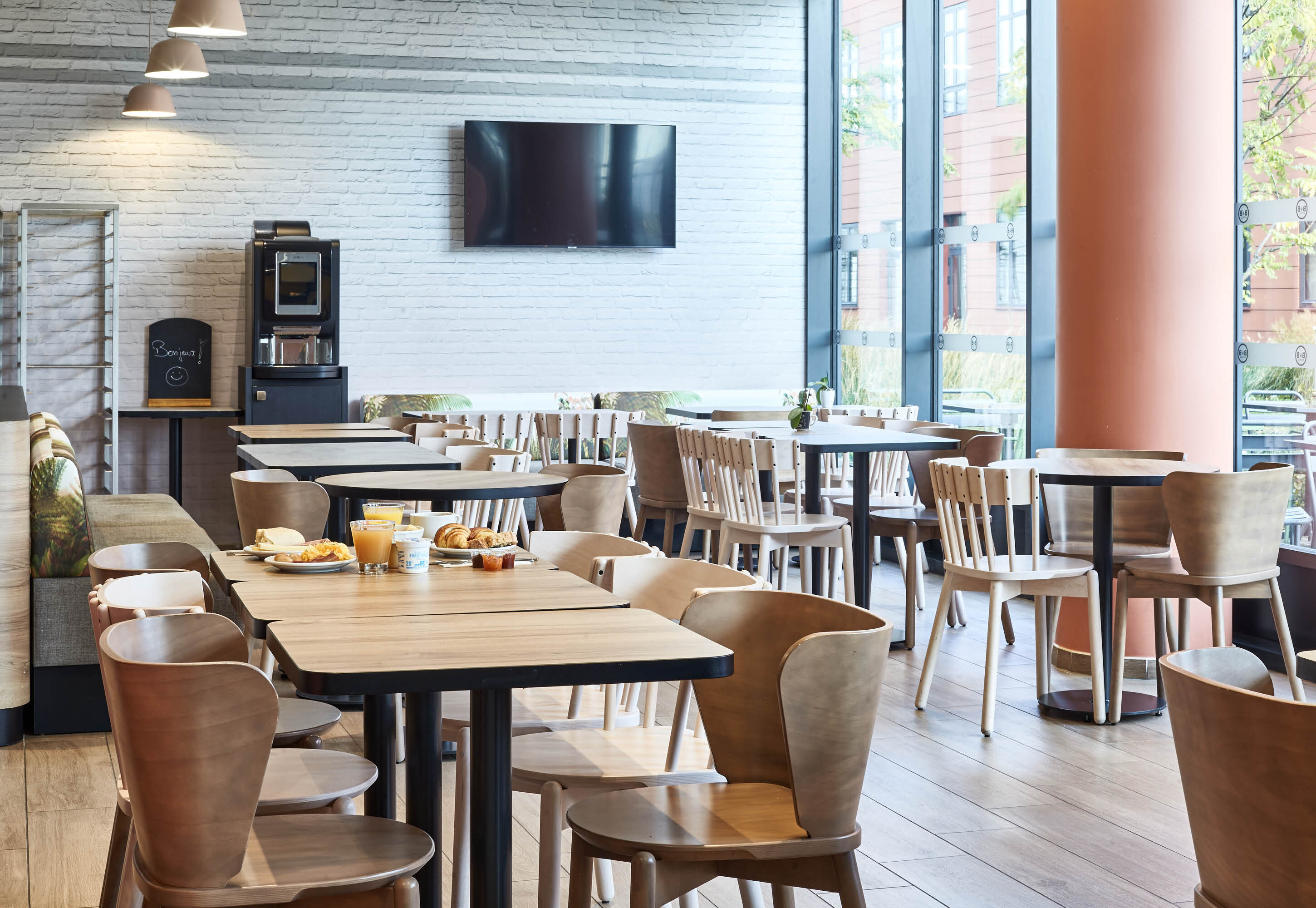 Фото B&b Hôtel Argenteuil