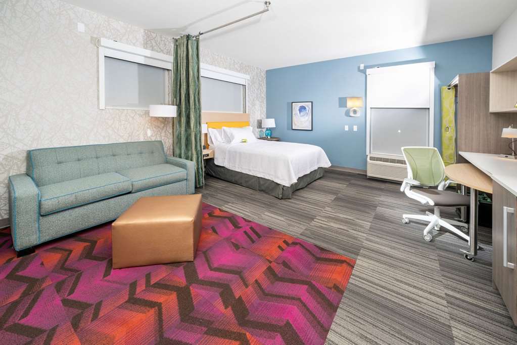 Фото Home2 Suites by Hilton Newark Airport