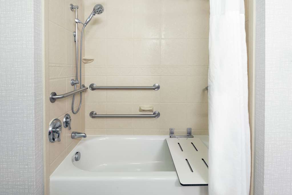 Фото Hampton Inn & Suites Orlando Airport @ Gateway Village