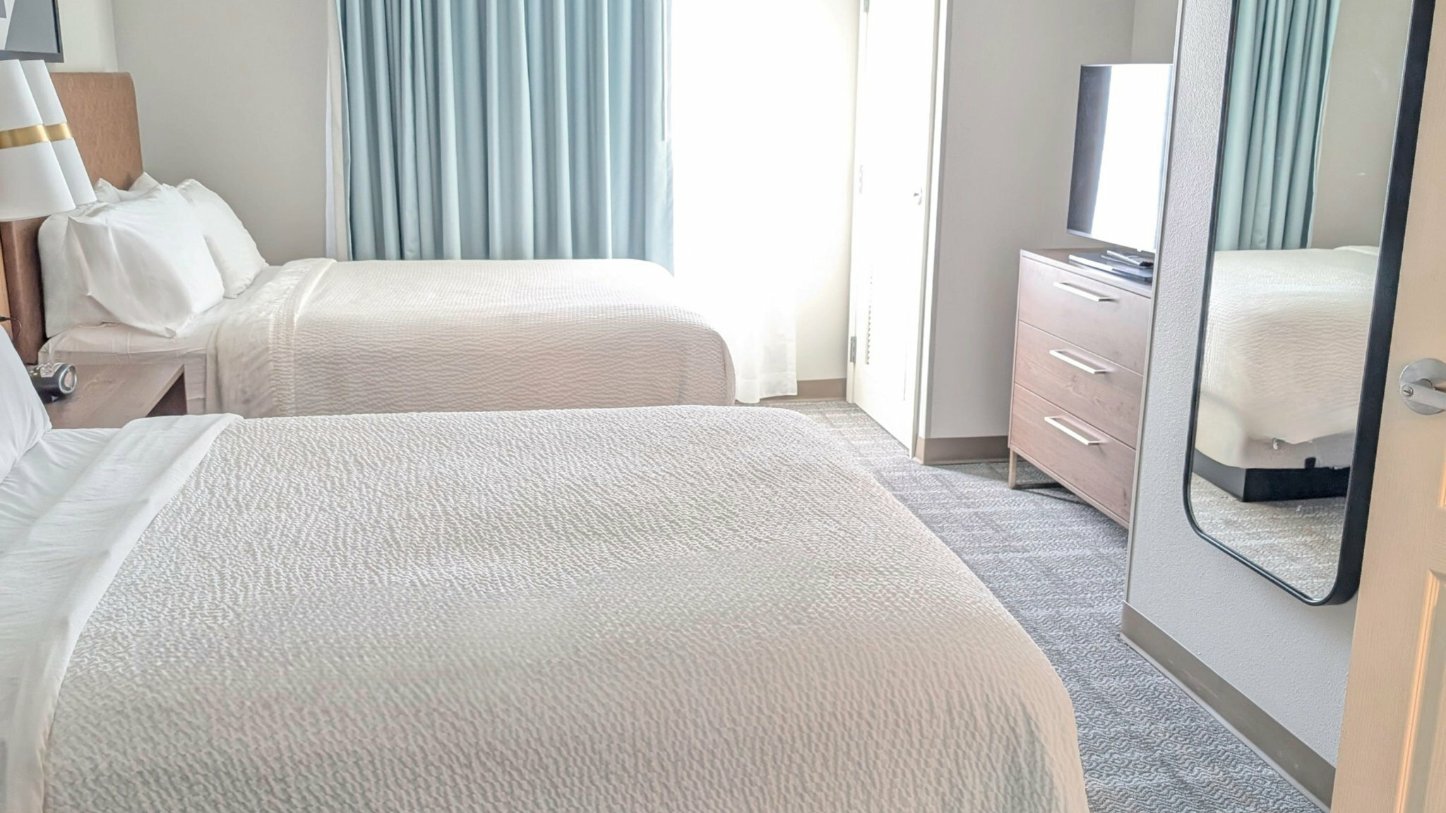 Фото Staybridge Suites Bismarck, an Ihg Hotel