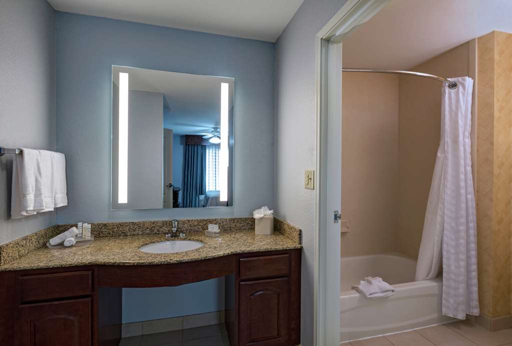 Фото Homewood Suites by Hilton Fort Collins