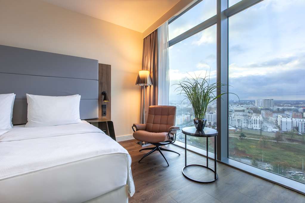 Фото Radisson Blu Hotel, Frankfurt