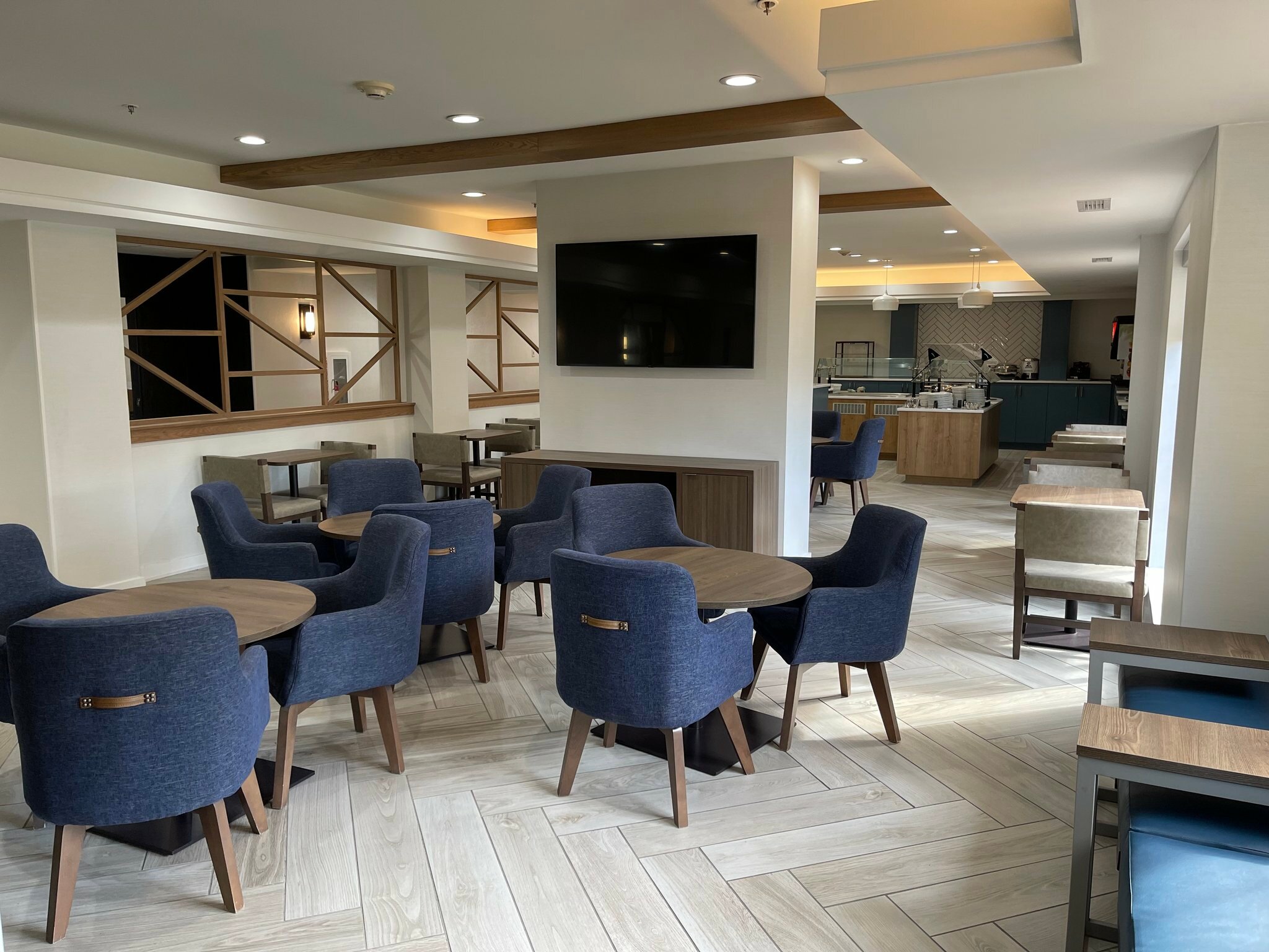Фото Staybridge Suites West Des Moines, an Ihg Hotel