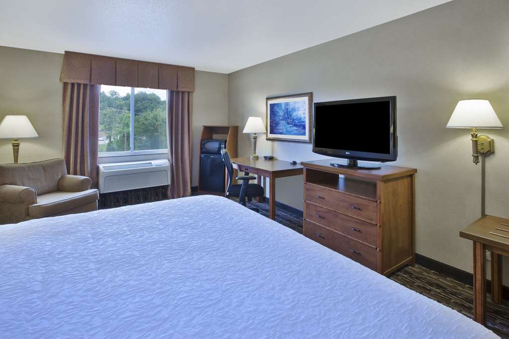 Фото Hampton Inn Pittsburgh Area Beaver Valley CenterTownship