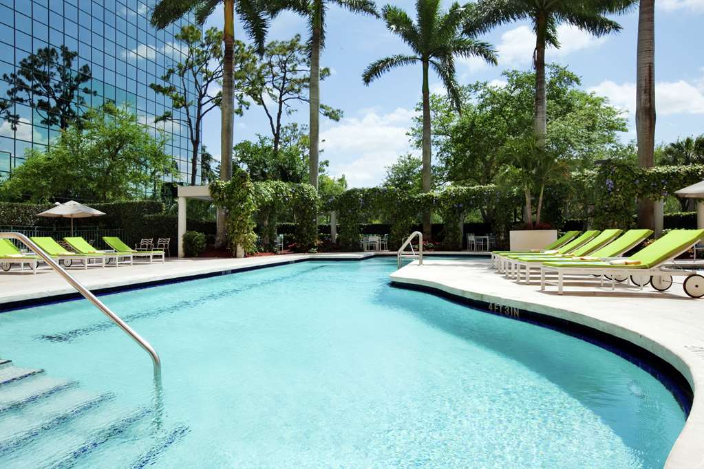 Фото Hilton Boca Raton Suites