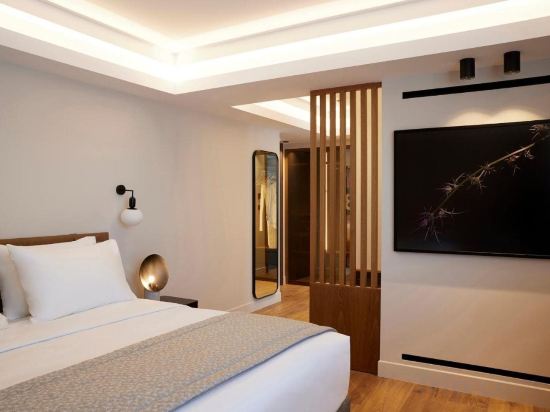 Фото Teight Hotel