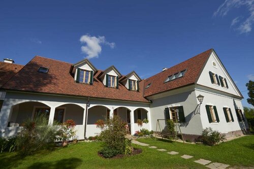 Гостиница Frühstückspension Weingut Buschenschank Kleinschuster в Штирии