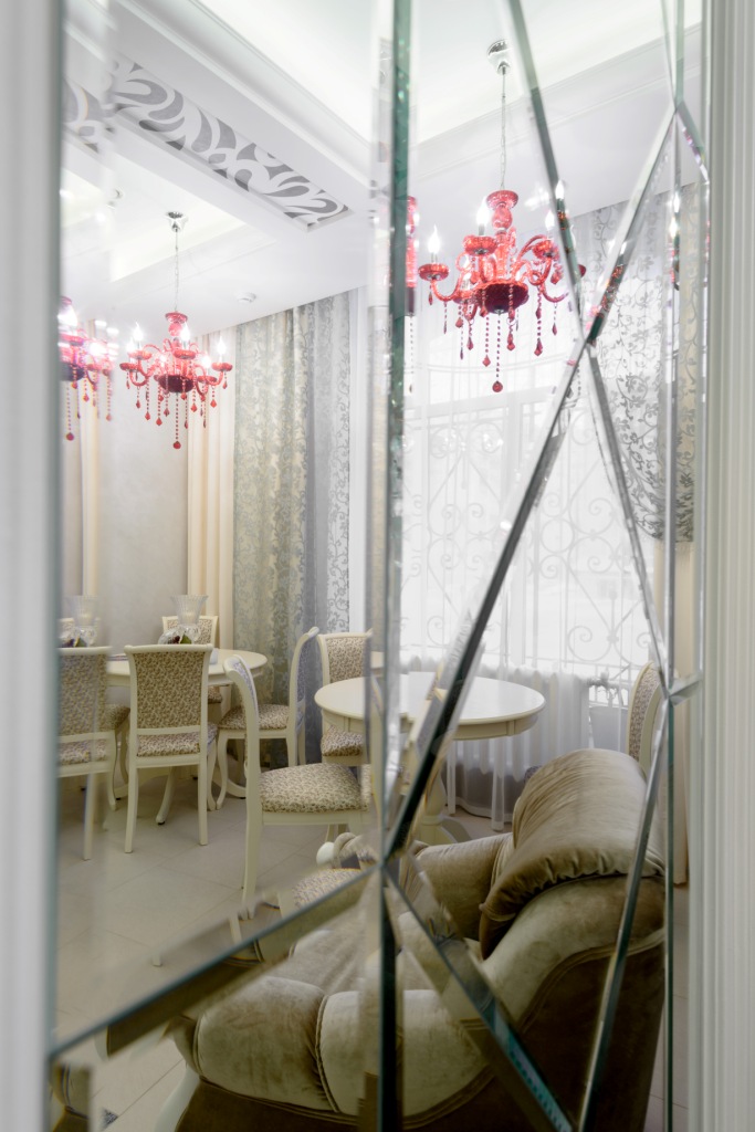 Фото Серебряная лошадь