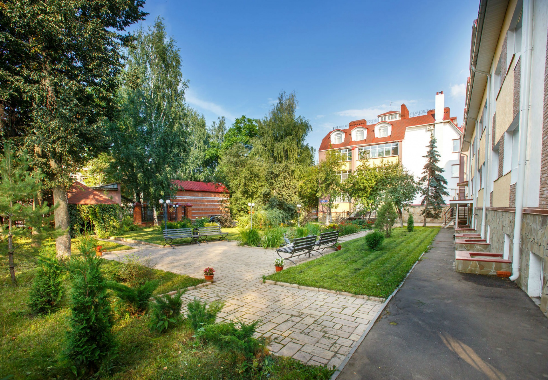 Фото отеля 1