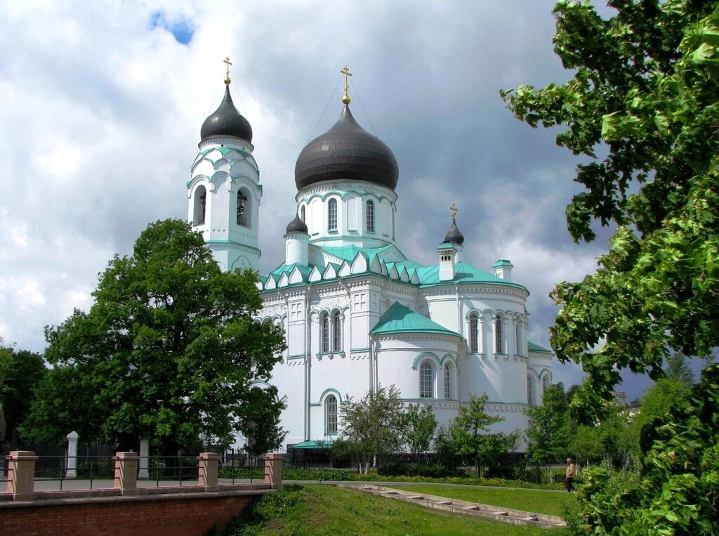 Спиридон Тримифунтский храм в Ломоносове