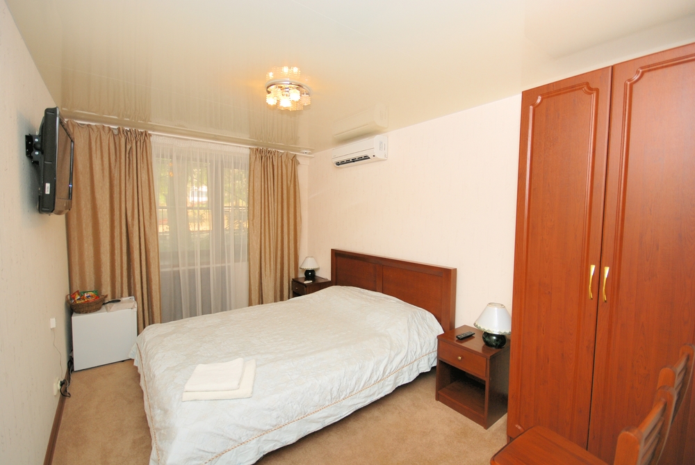 Фото Каштан