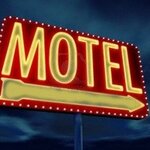 Motel Gostitsy (derevnya Gostitsy, 10Г) ، فندق