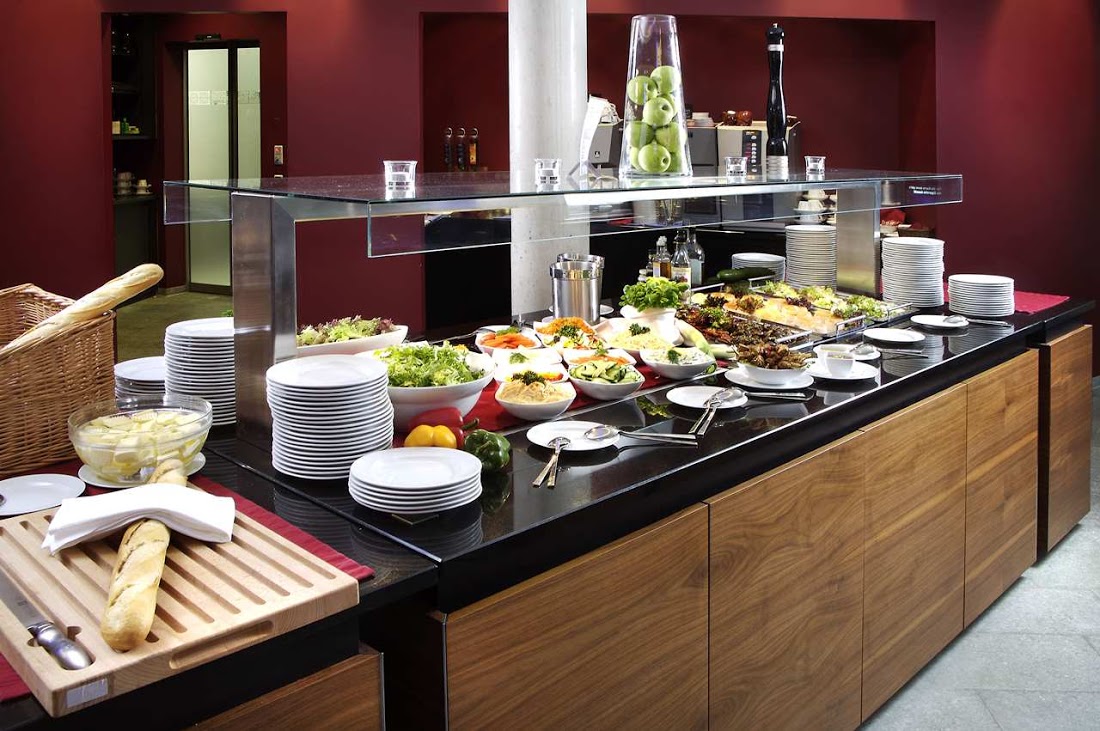 Фото Хилтон Гарден Инн Штутгарт Неккарпарк