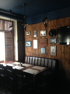 Gril-bar Diky Zapad (Voskresenska vulytsia, 1), bar, pub