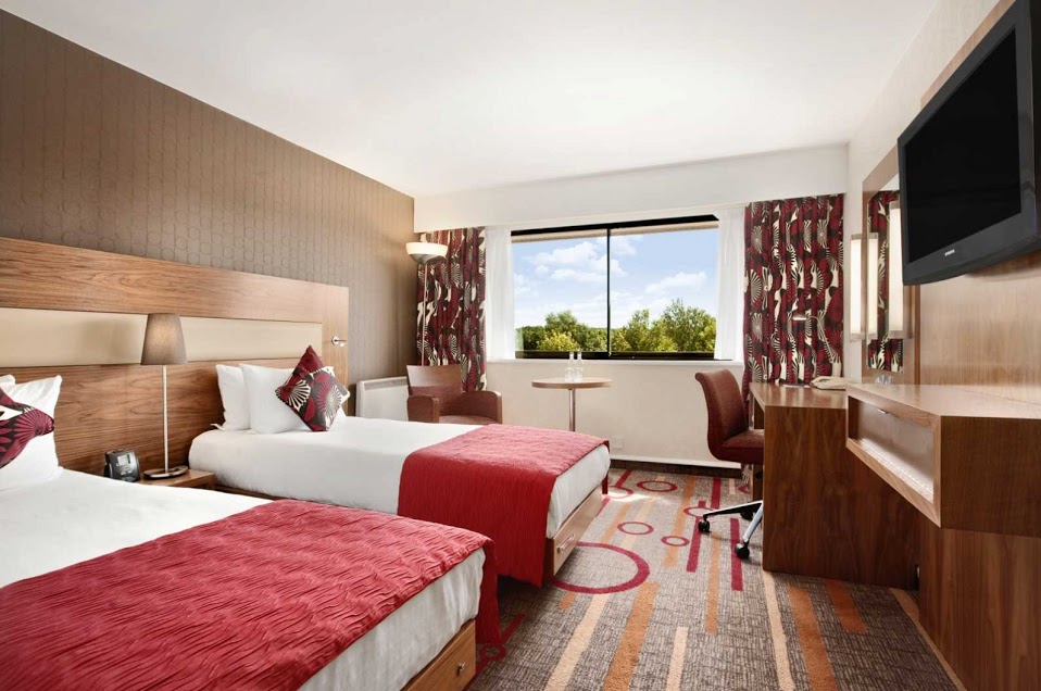 Фото отеля 2