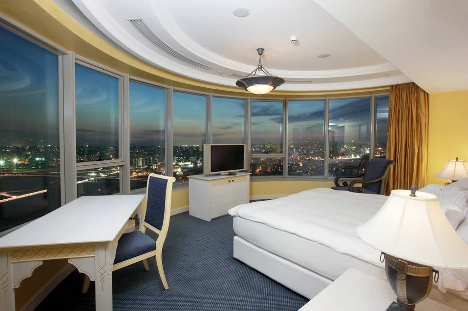 Фото Hilton Beirut Habtoor Grand