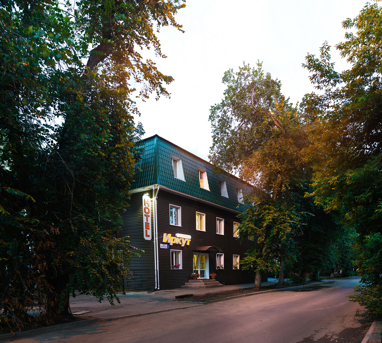 Фото отеля 1